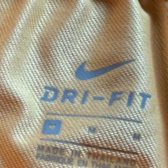 Nike Dri-FIT Attack Training Peach Athletic Shorts - Picture 5 of 5